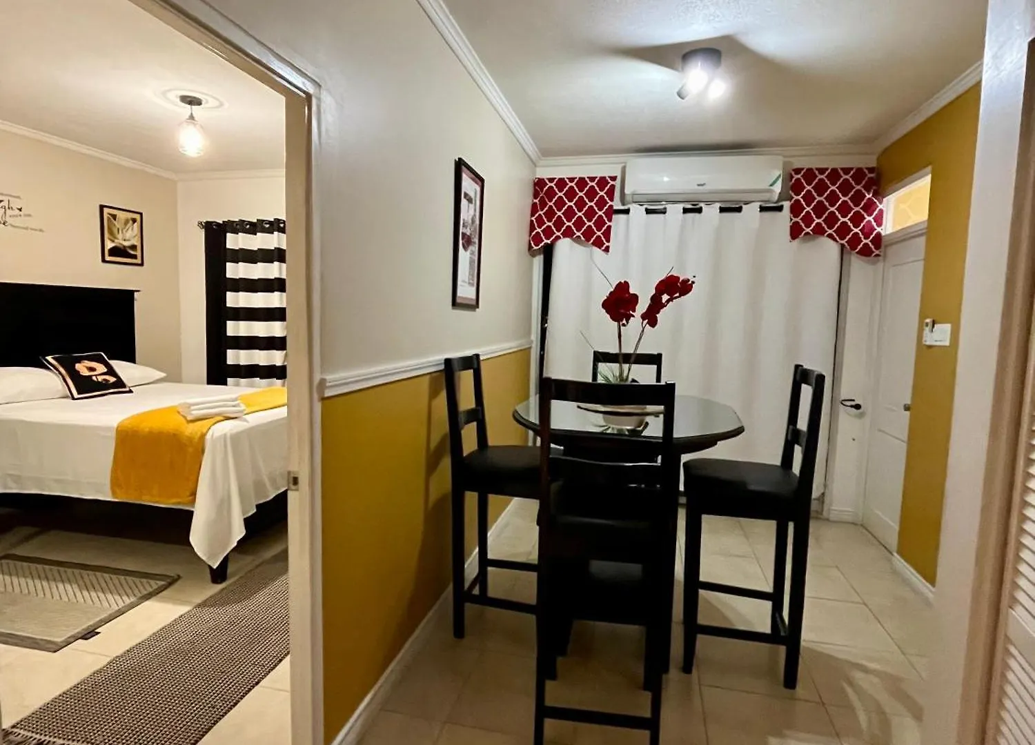 The Brompton'S Luxury Apartment Kingston Jamaica