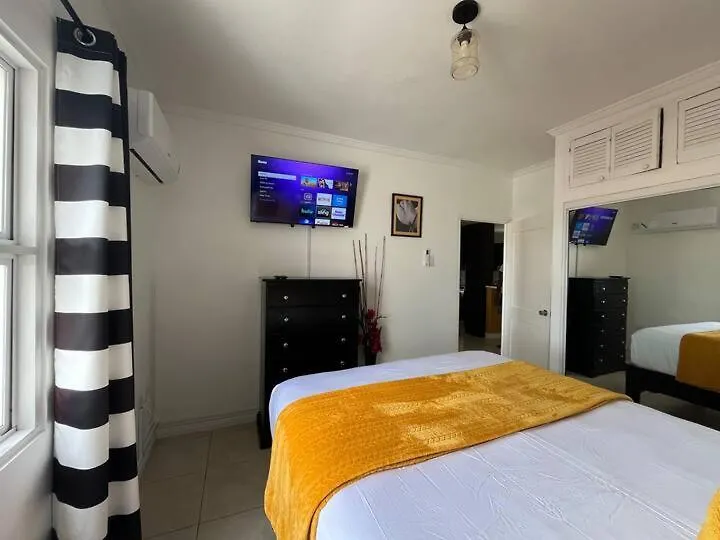 The Brompton'S Luxury Apartment Kingston Jamaica